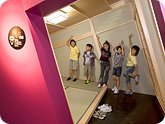 錯覚を体験する展示