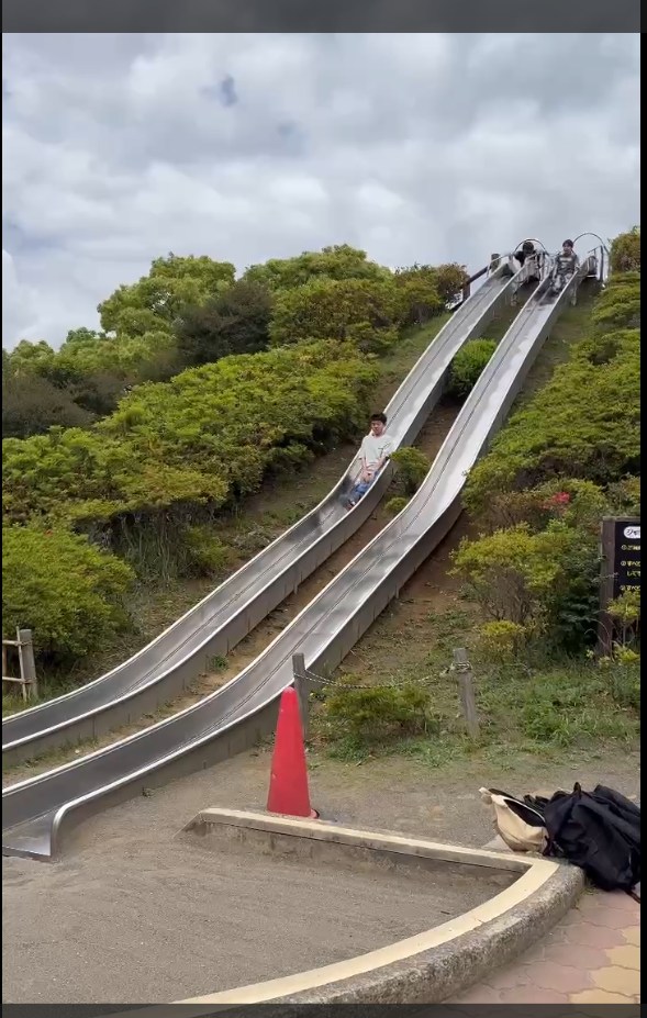 千葉こどもの国キッズダムの長いすべり台