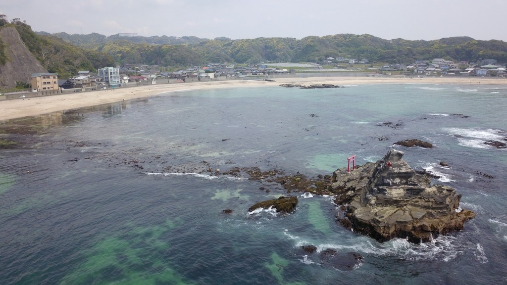 守谷海岸の磯場と渡島