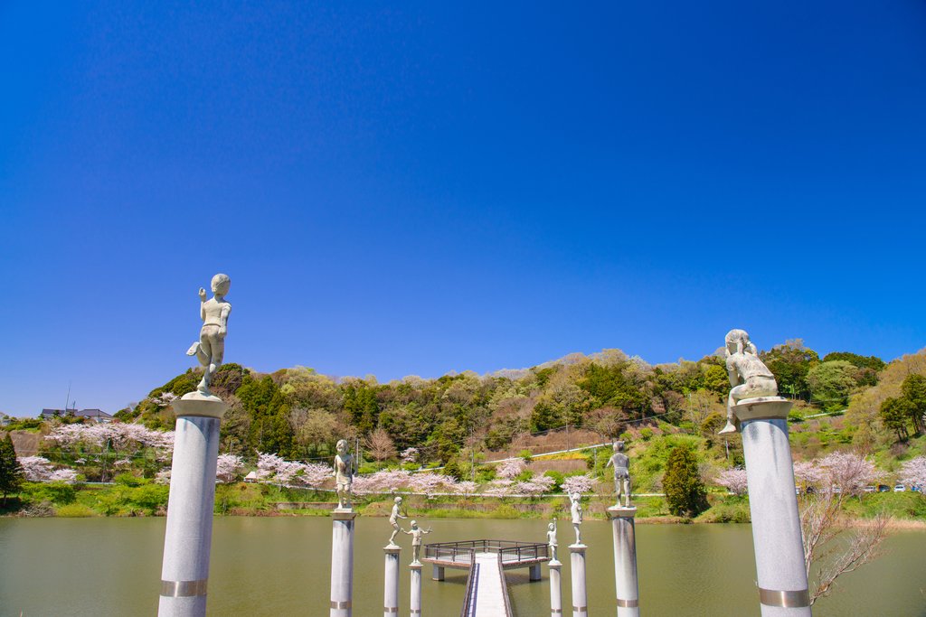 佐久間ダム公園の広場